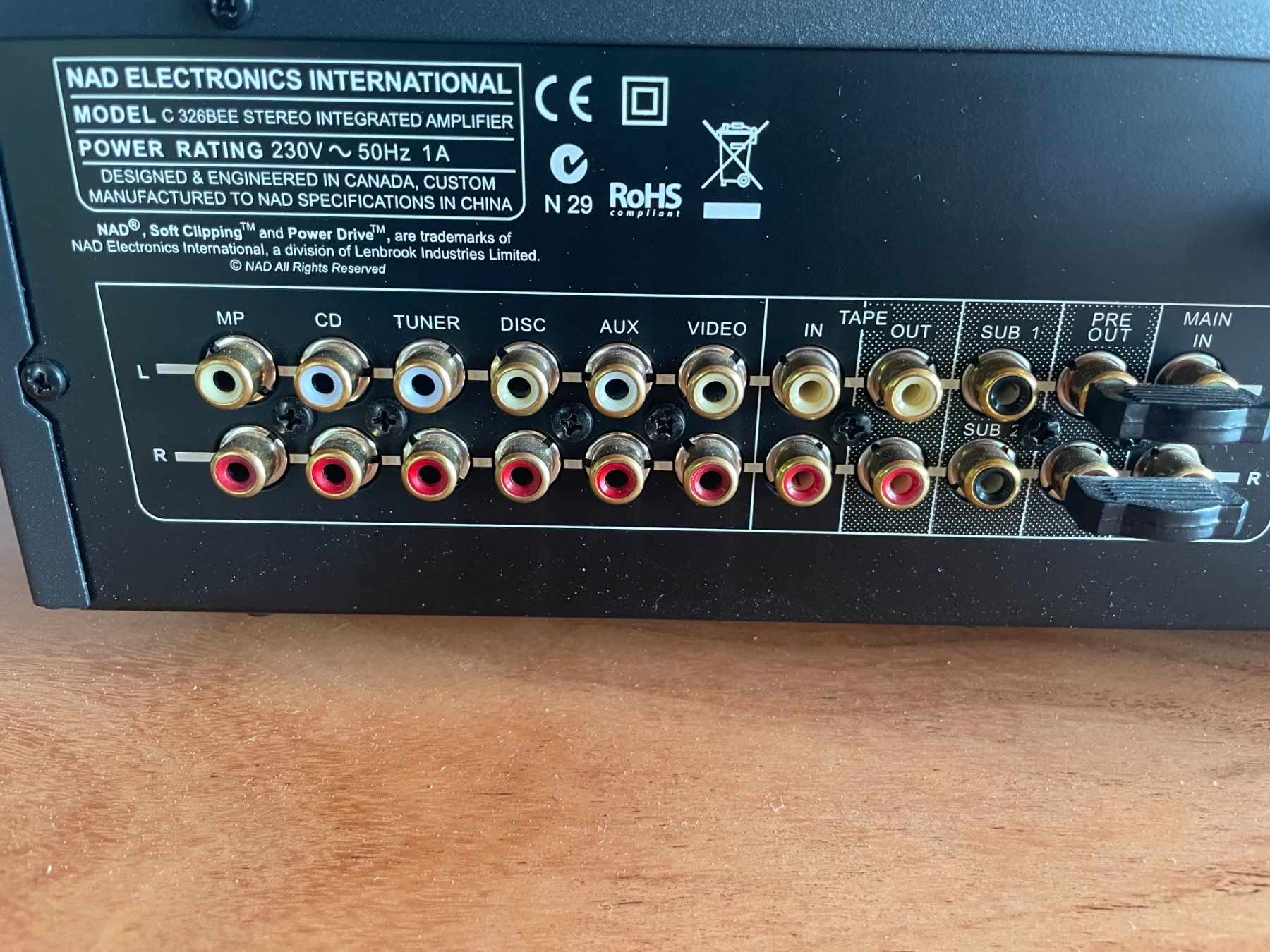 Nad Amplificateurs: NAD Stero Integrated Amplifier C 326BEE – Défectueux à Schmerikon par die_8b8m 2