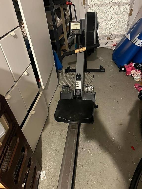 Concept 2 Hometrainer: Concept2 Rudergerät – Usato da Hünenberg  See venduto da dragon81d