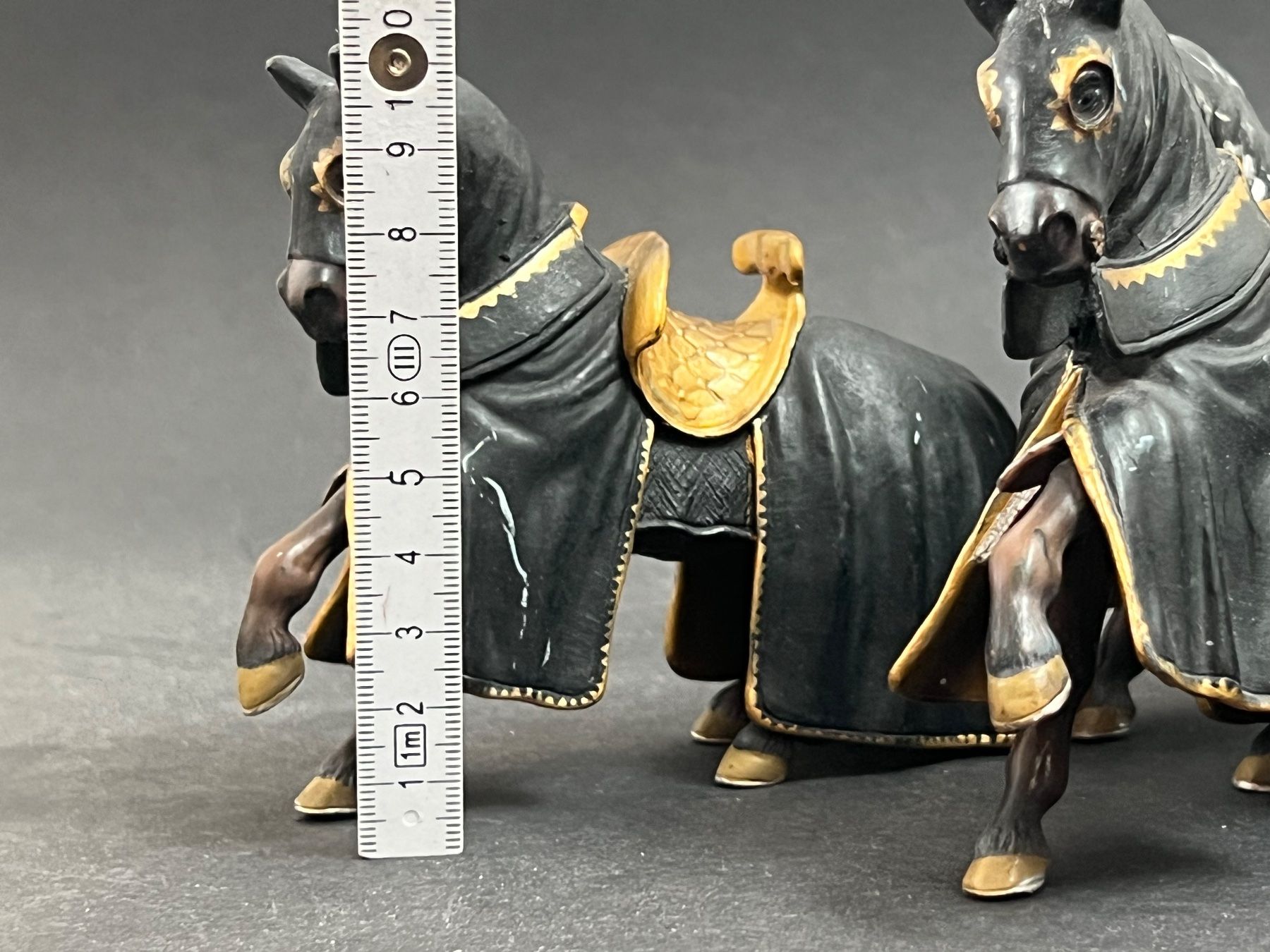 Schleich Statuette: Schleich Kreuzritter Pferde Ritter – Usato da Ennetbaden venduto da mapa05 1