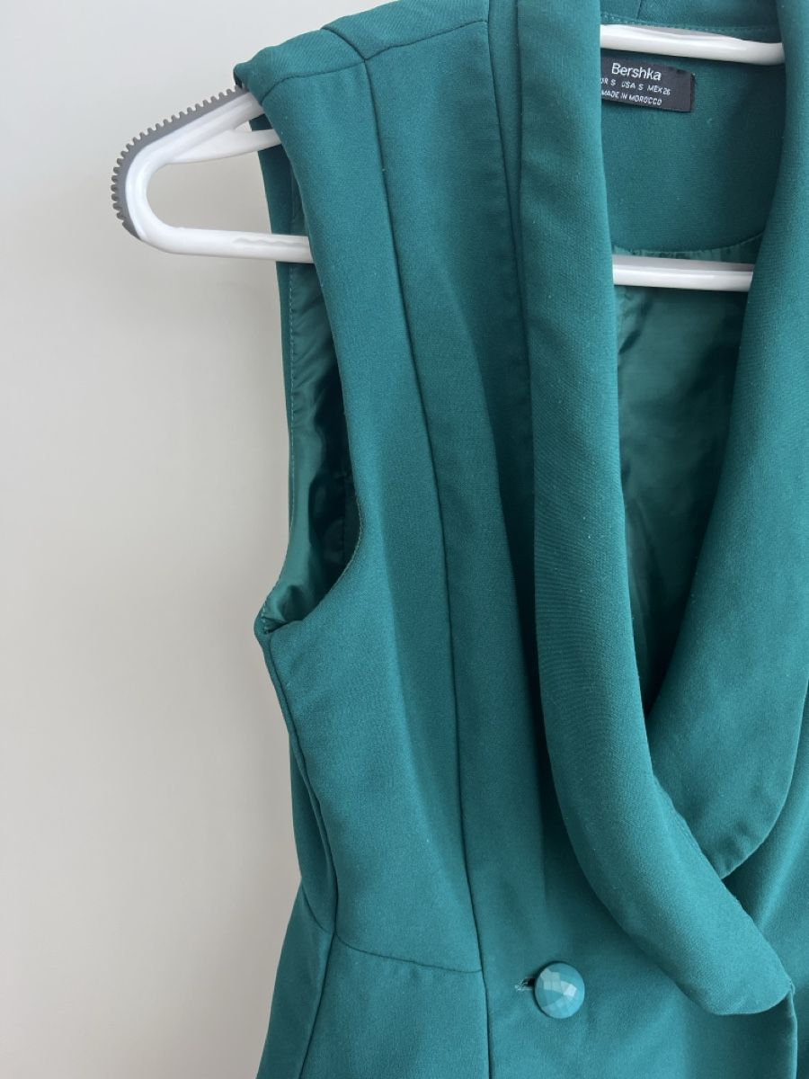 Bershka Vestiti: Ungetragenes Westen-Kleid – Usato da Zürich venduto da tyr_5j6q 3