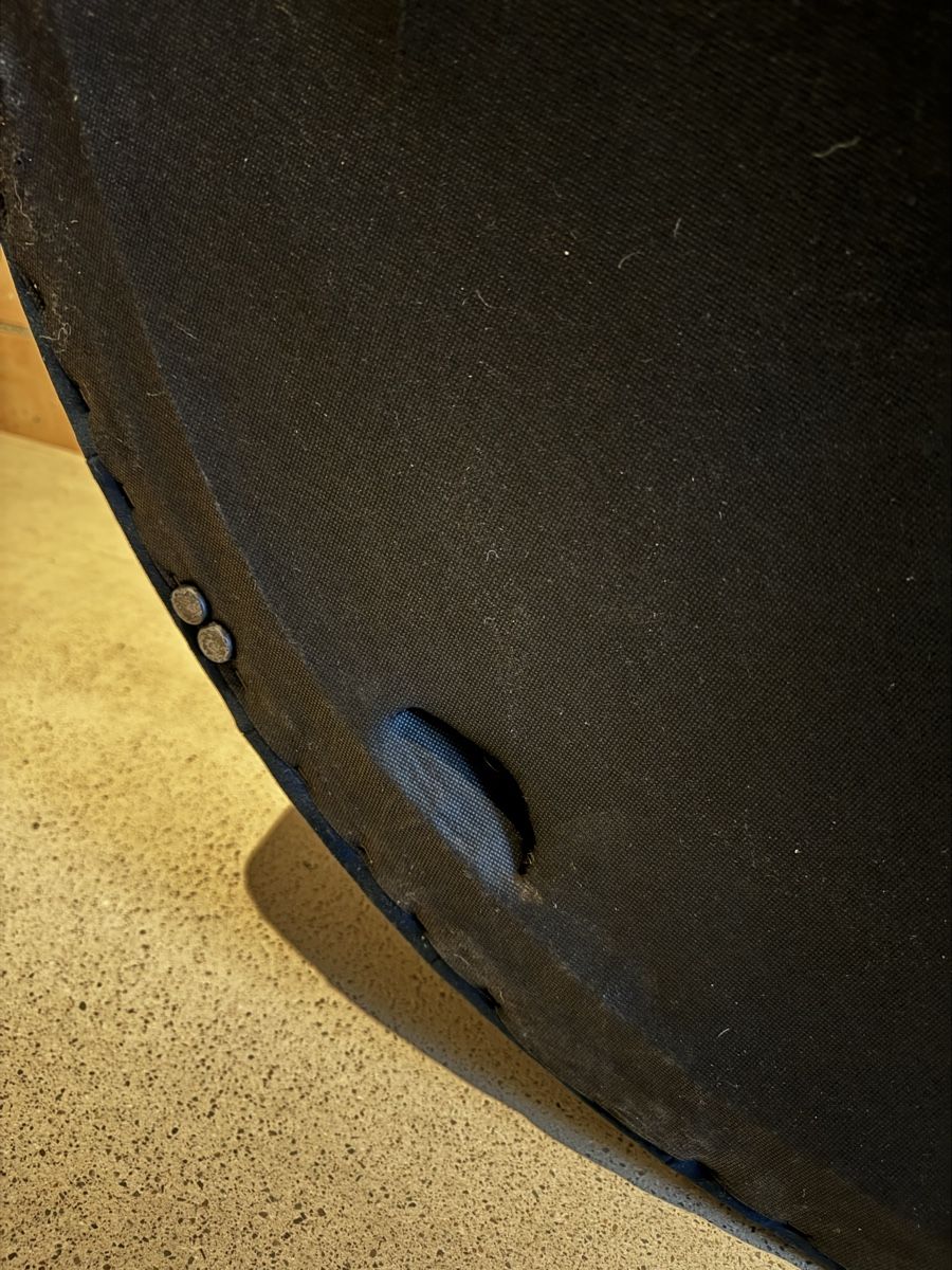 Hocker: Grosser Poufhocker Dunkelblau Samt – Gebraucht aus Adliswil von signorino01 3