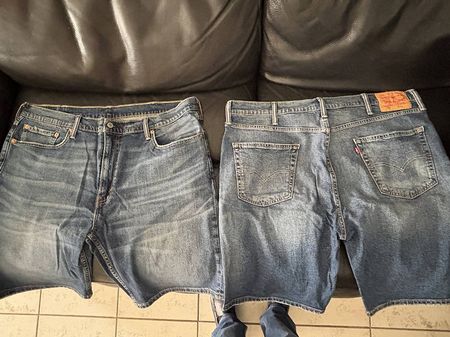 Shorts pour homme marque Levi's taille 42