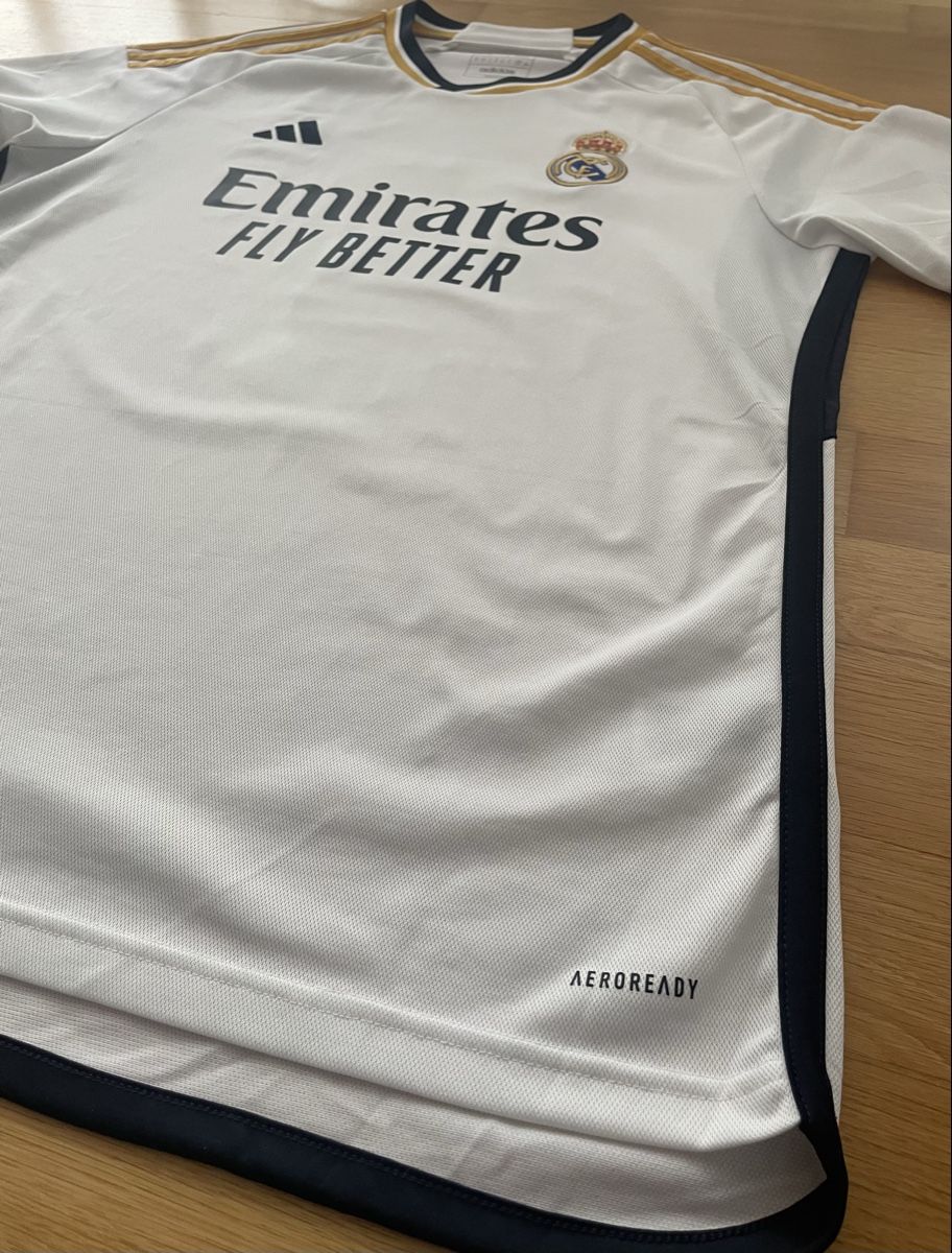 Real Madrid Canottiere & Pantaloni: Original Real Madrid 2023/2024 Bellingham – Usato da Windisch venduto da RealJerseys 2