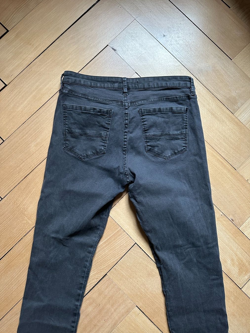 Jeans: SOMEDAY - Jeans dunkelgrau 38 – Usato da Zürich venduto da Diazaio 2