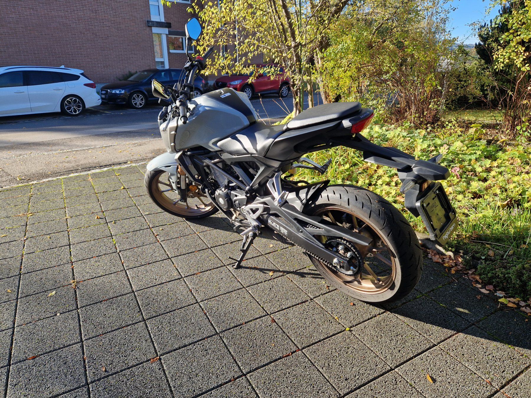 Honda Strada: Honda CB125R – Usato da Gümligen venduto da ann_y9h9 3
