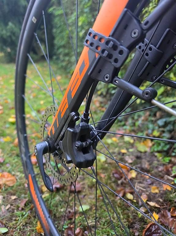 Vélos: Giant Defy  – D'occasion à Zürich par cam_2xn9 3