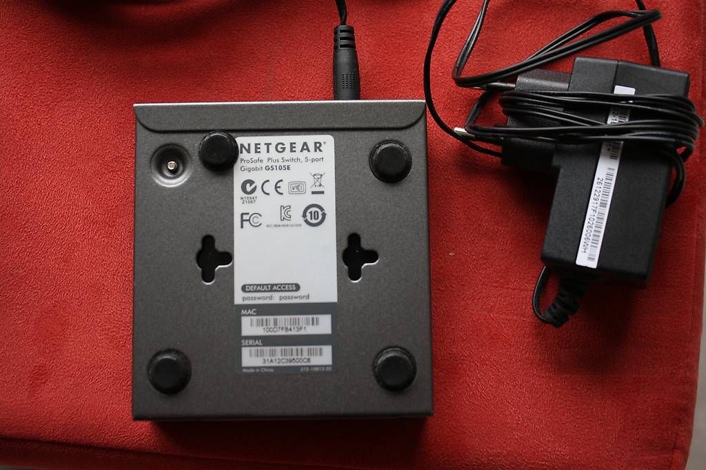Modems & Router: Netgear Plus Switch GS105E – Gebraucht aus Buchrain von Donatello4 2