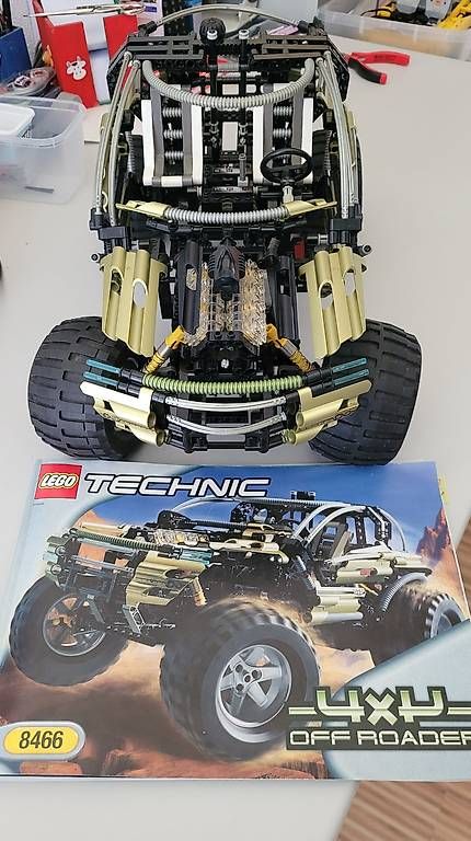 Lego Kit di costruzioni: LEGO Technic 4×4 Off-Roader 8466 – Usato da Olten venduto da Einwegparadies 1