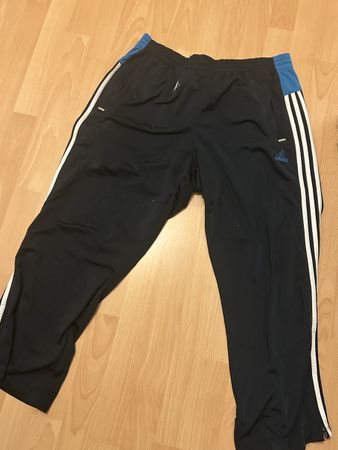 Adidas Trainingshose schwarz/blau Gr. L - Top Zustand für de