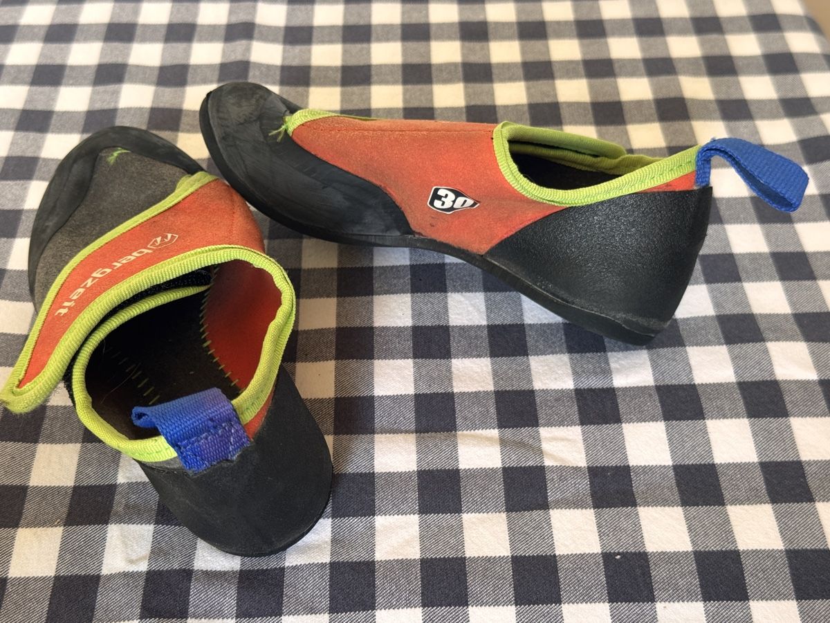 Scarpe per ragazzi: Kletterschuhe Bergzeit, Grösse 30 – Usato da Basel venduto da spassbremse 1