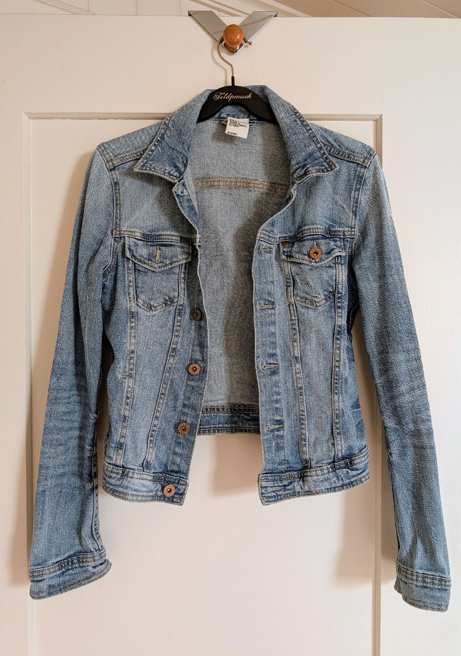 Giacche: Schöne kurze Jeansjacke tailliert – Usato da Brunnen venduto da bahari02 1