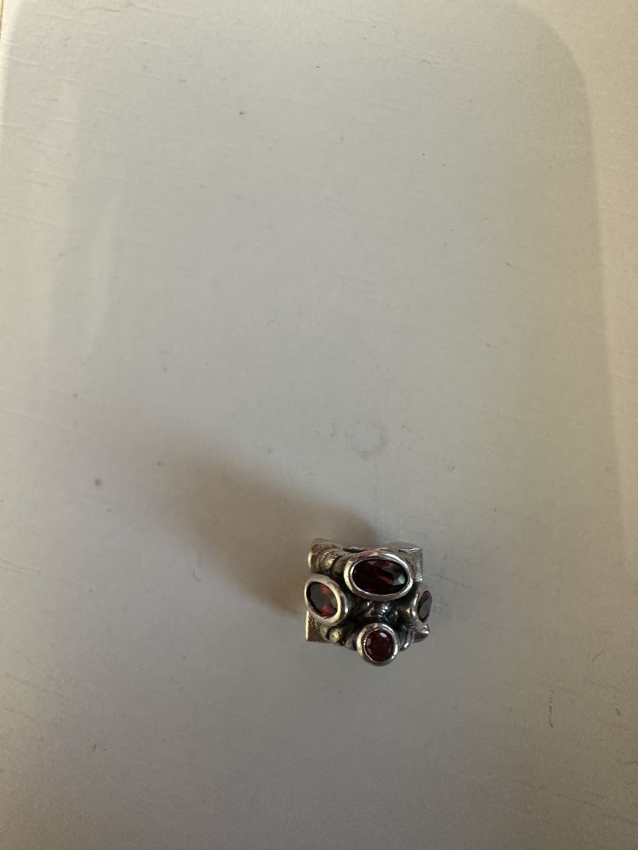 Pendentifs: Charm – D'occasion à Igis par fra_2dbr