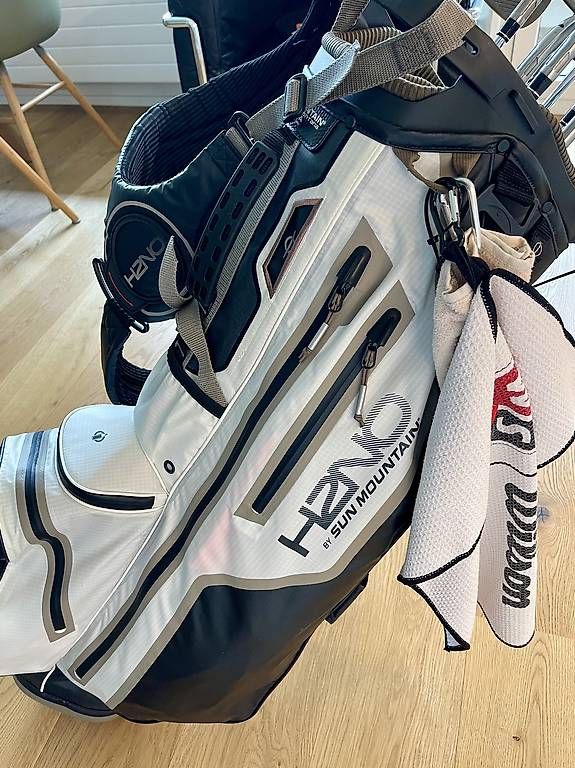 Clubs & Sets: Golf: TaylorMade SIM2 MAX Set Dynamic Gold Schaft 95 RH – D'occasion à Herrliberg par Richard81