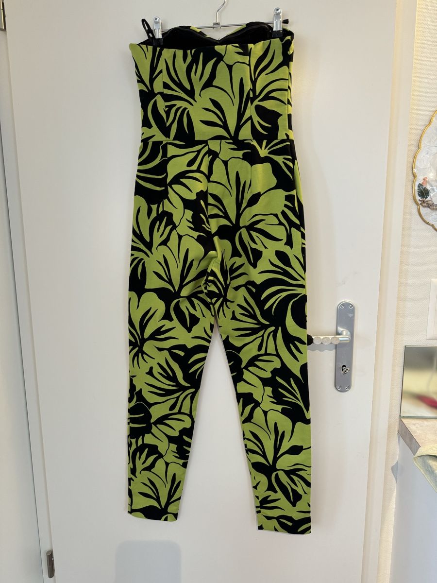 Michael Kors Tute: Summer Jumpsuit  BY Michael Kors – Usato da Hurden venduto da rac_wyf8 2