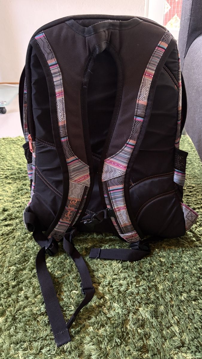 Dakine Zaini: Dakine Rucksack – Usato da Berg TG venduto da Miriam.7.7 1