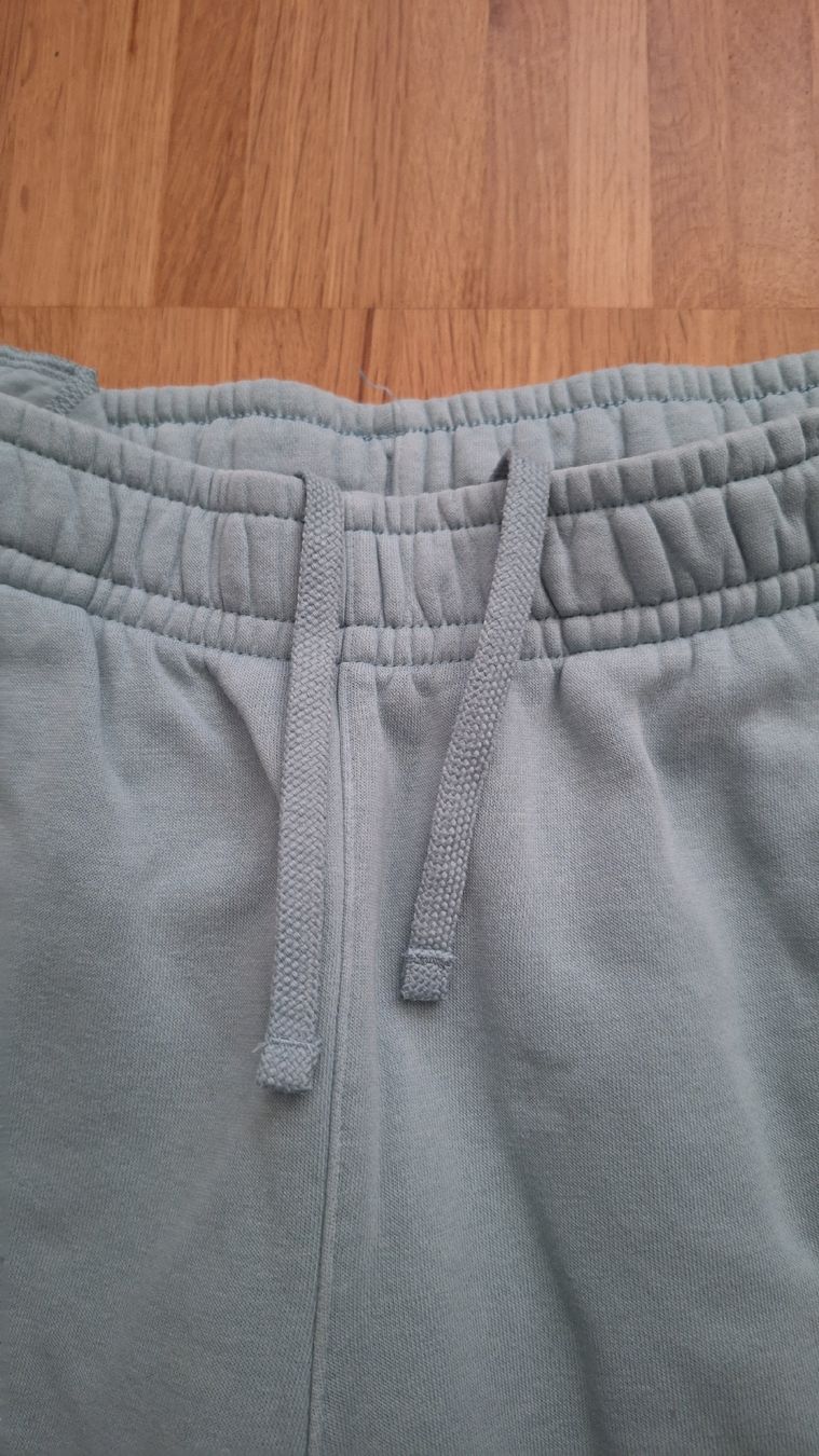 Nike Pantalons: Nike Trainerhose – D'occasion à Mumpf par SwissDi 2