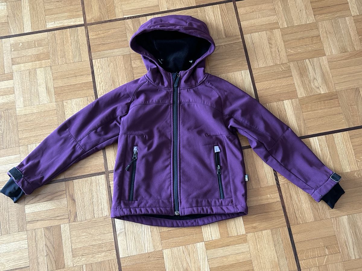 Rukka Vestes & Manteaux: Rukka Kinder Softshell Jacke Grösse 116 bordeaurot – D'occasion à Wolhusen par eve_m6cg