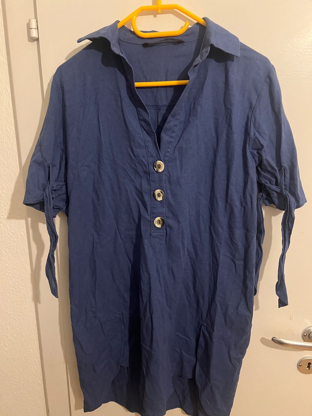 Zara Lotti di vestiti: Kleiderpaket zara – Usato da Riehen venduto da sur_s6yq