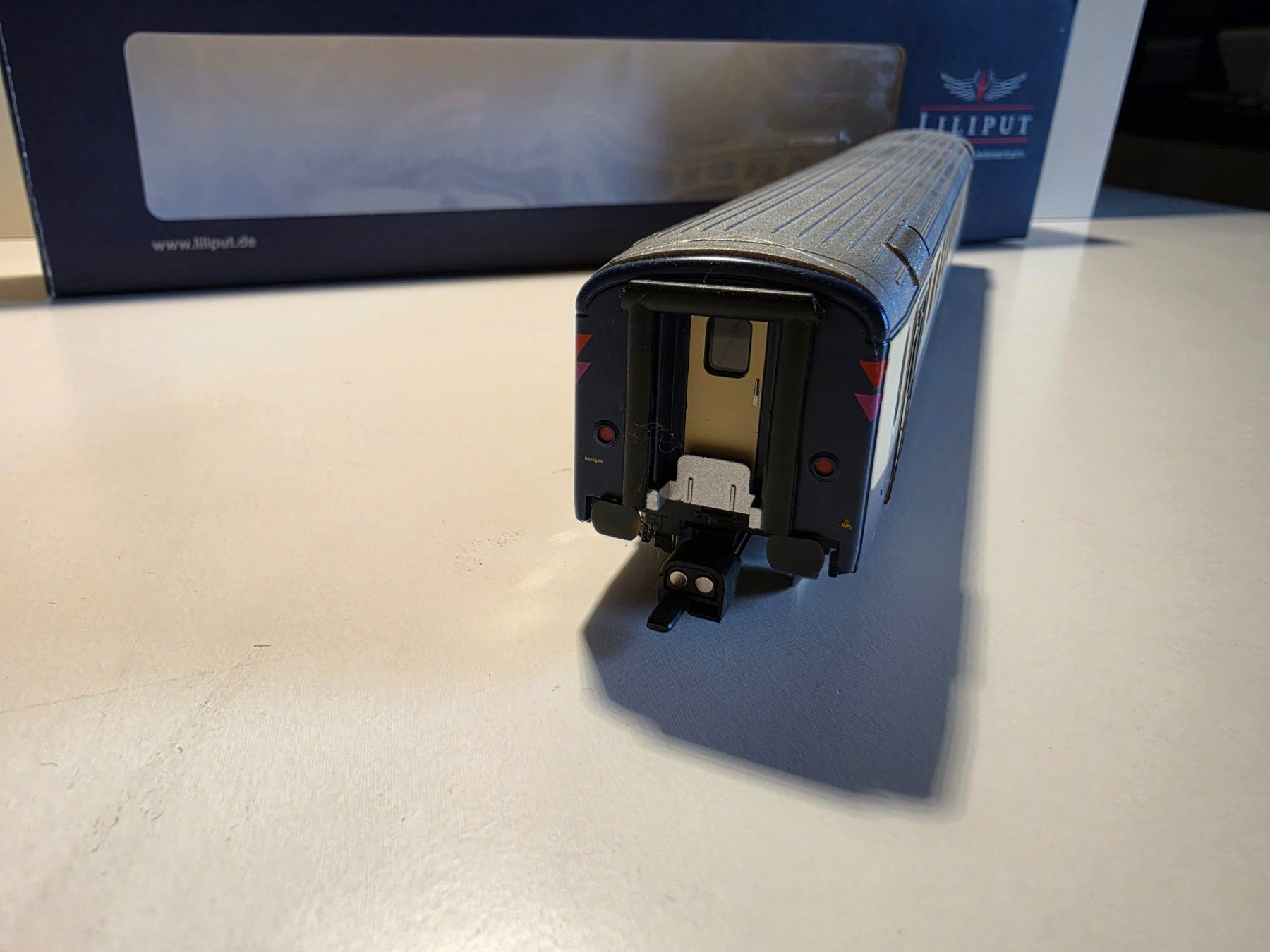 Liliput Modellini di ferrovie: Liliput L334977 AC 2. Klasse BLS éclairage intérieur et ... – Usato da Sugiez venduto da 0NEFIVE 3