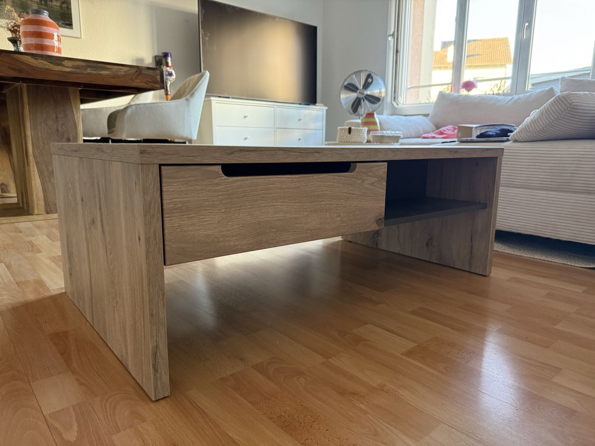Tavoli: Sofa Tisch / Couch Tisch – Nuovo e nell'imballaggio originale da Münchenstein venduto da wunderfix123 4