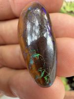 Geschliffener Opal 