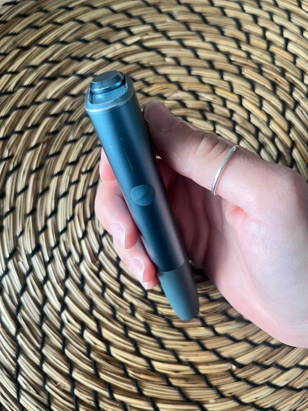 Iqos Altri Prodotti per fumatori: Iqos Iluma – Usato da Unterkulm venduto da flo_9cj7 2