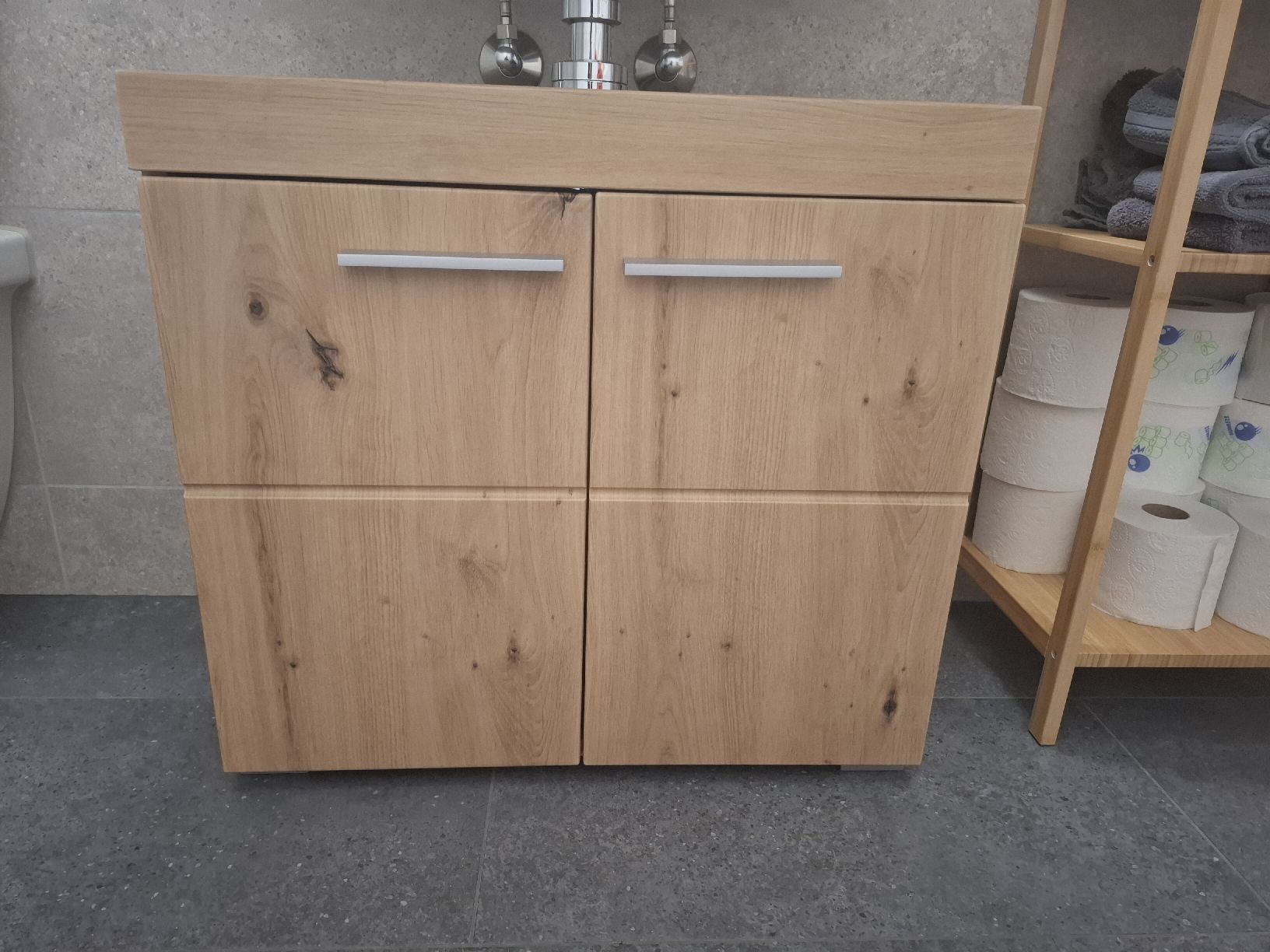 Mobili per bagno: Waschbeckenunterschrank – Usato da Dagmersellen venduto da Lenzgi