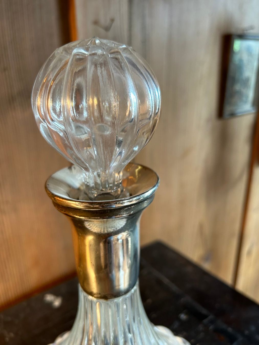 Karaffen: Vintage Glas Dekanter versilberter Hals – Gebraucht aus Sugiez von brockicenter 1