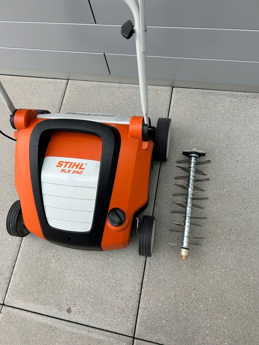 Bodenbearbeitungsgeräte: Stihl Rasenvertikutierer RLE 240 – Gebraucht aus Bennau von skh01 1