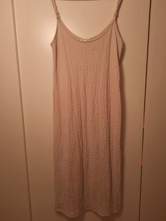 NEUES und ungetragenes Kleid H&M beige Grösse XL 