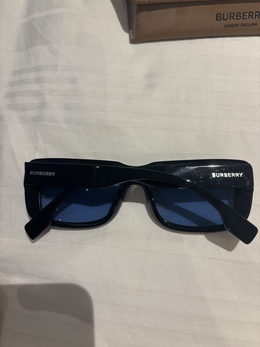Burberry Brillen & Gläser: Burberry Sunglasses – Neu (gemäss Beschreibung) aus Kilchberg ZH von chw_75d9 2