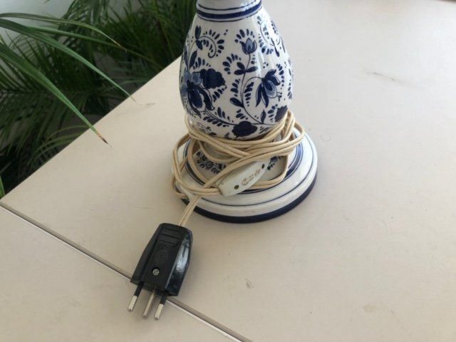 Lampade: Porzellan Lampe - Antik – Usato da Brügg BE venduto da doppelrittberger 2