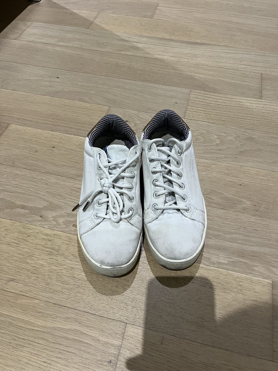 Pepe Jeans Damenschuhe: Pepe Jeans Sneaker Gr. 39 – Gebraucht aus Wetzikon ZH von ev2_yg2g
