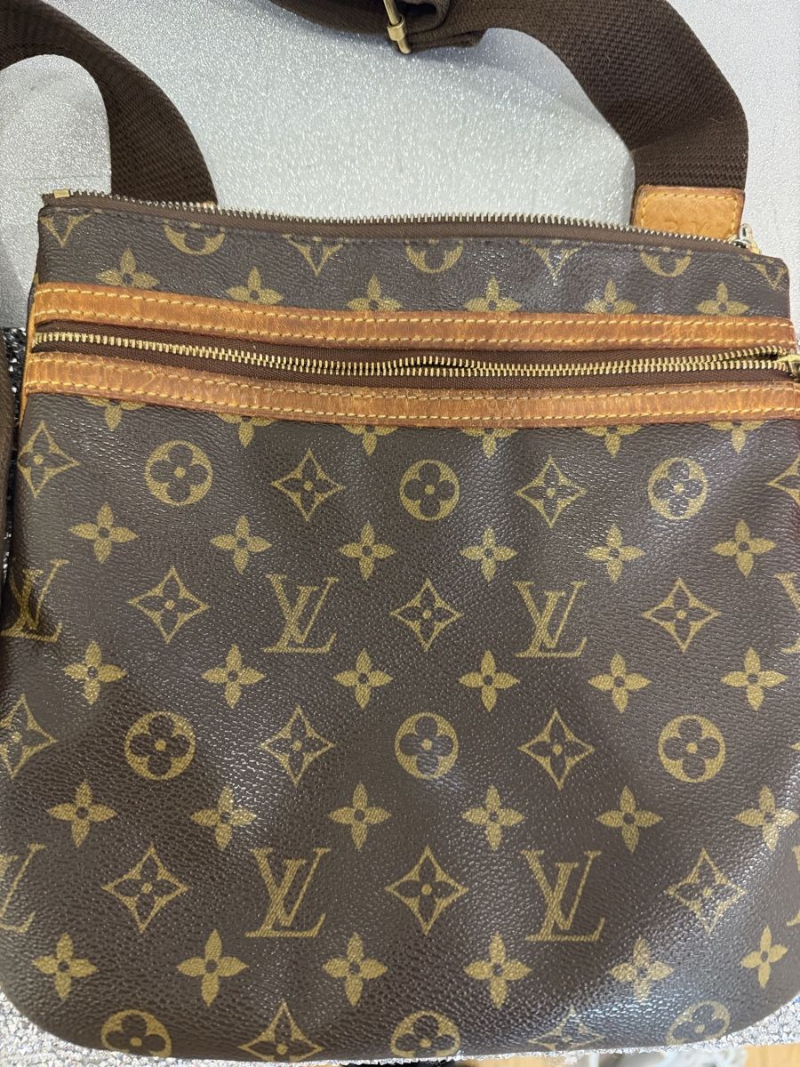 Louis Vuitton Sacs femmes: Louis Vuitton Bosphore – D'occasion à monte carasso par Chanel82 1