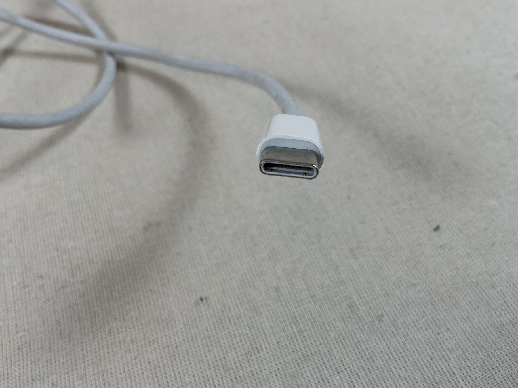 Câbles: USB C auf USB C Kabel Weiss – D'occasion à Richterswil par Restwert_Richterswil 1