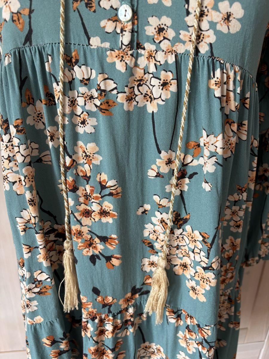 Vestiti: Kleid Gr. M/L mit Kirschenblüten – Usato da Baden venduto da jdif 4