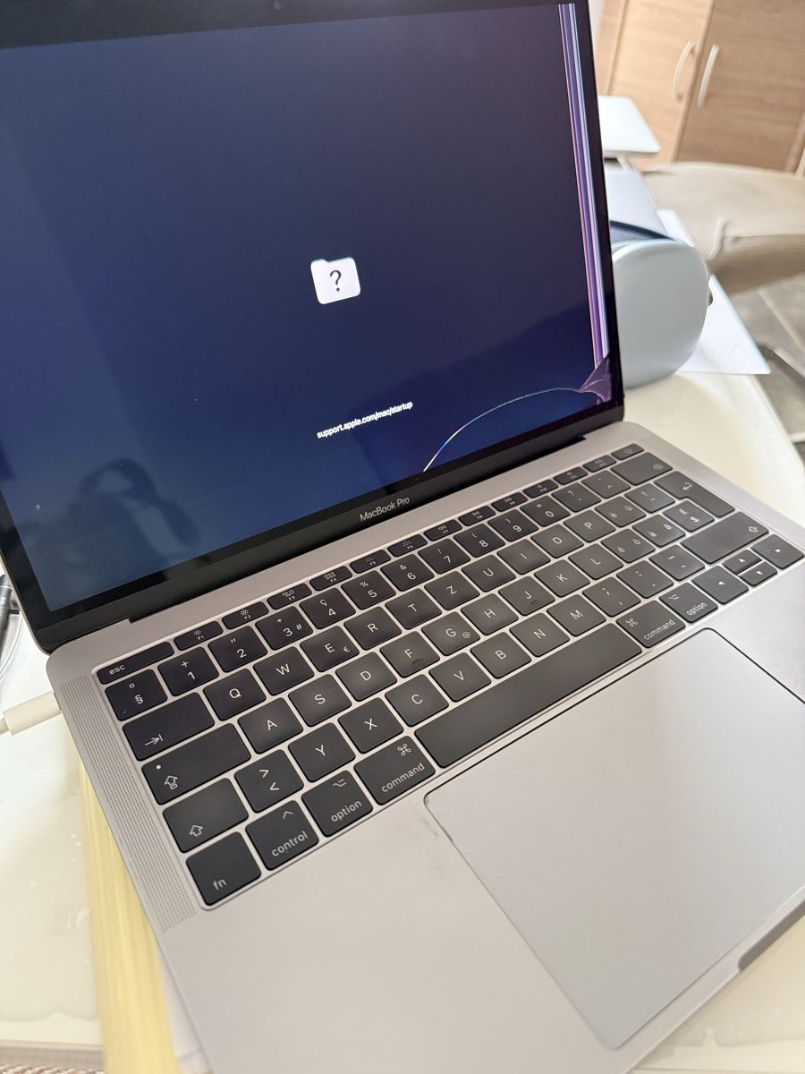 Apple PC: Lot de 4 MacBook Pro de 2017 – Difettoso da La Chaux-de-Fonds venduto da hed_27yb 8