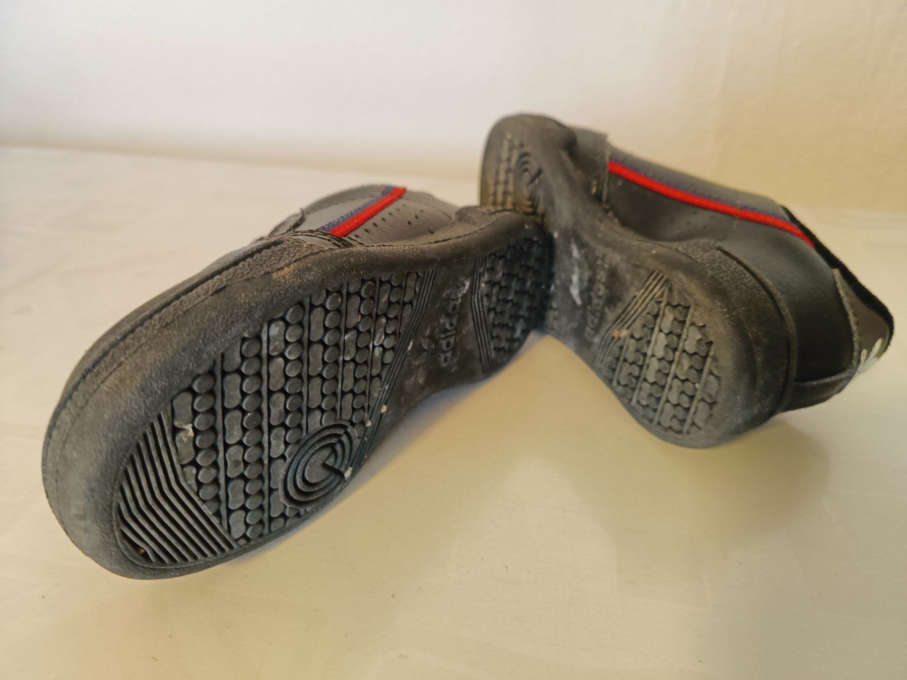 Adidas Scarpe per ragazzi: Adidas Sneaker Gr 22 Kinder Schuhe schwarz – Usato da Oberhofen Thun'see venduto da cri_6md2 4