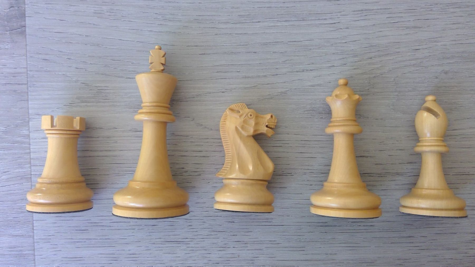 Giochi: Schachfigurenset – Nuovo e nell'imballaggio originale da Zizers venduto da Zigity 1
