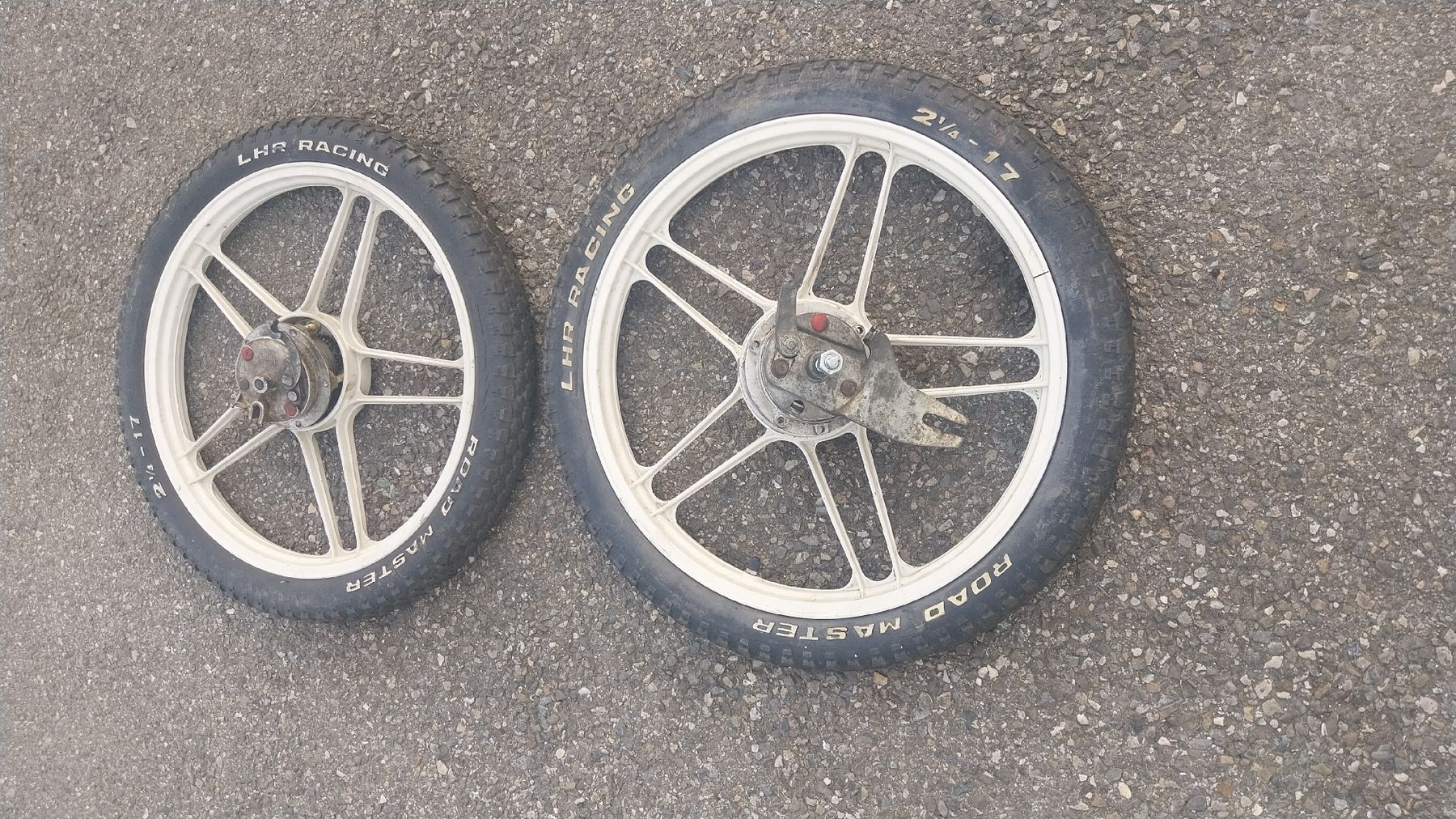 Puch Parti ricambio per ciclomotori: Jantes 17 pouces – Usato da chatelaine venduto da the_l5wf 2