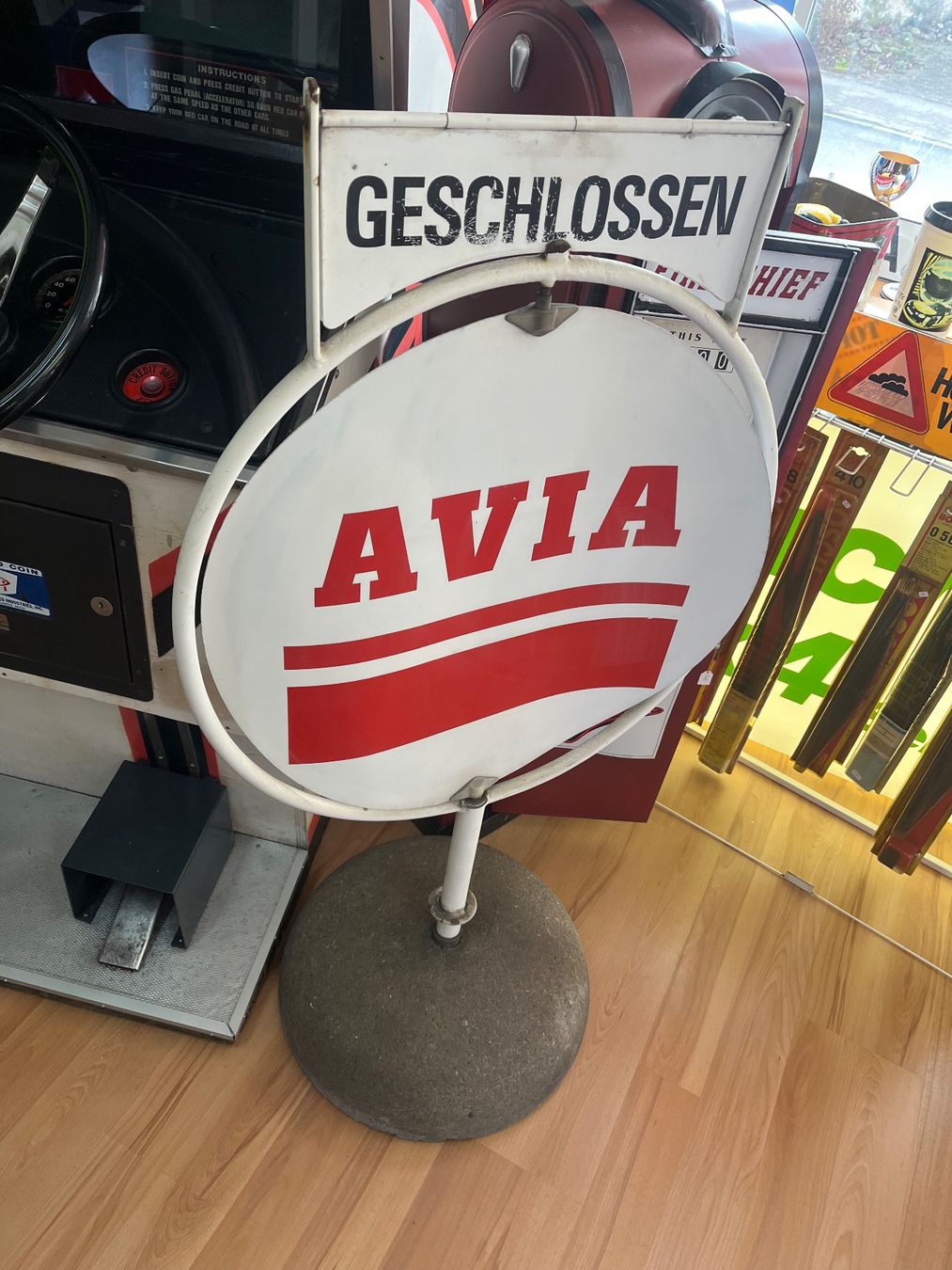 Avia Insegne: AVIA - Werbe-Schild – Usato da Erlinsbach venduto da Stu-ff 3