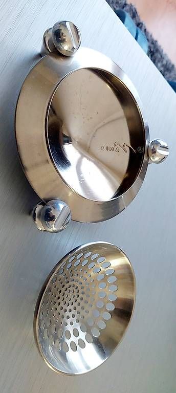 Portacenere: Kult Design Aschenbecher Rar – Usato da Gwatt (Thun) venduto da ARC_TERYX 2