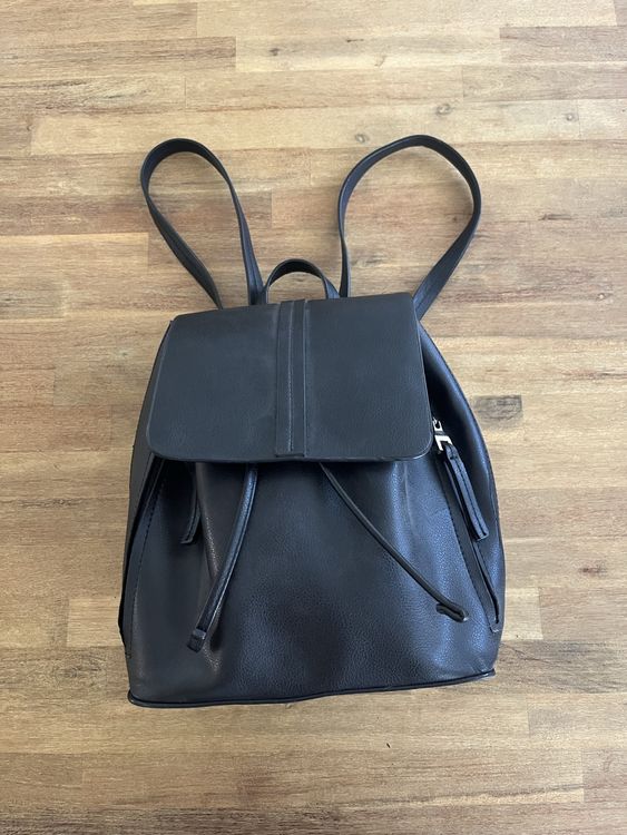 Zara Zaini: ZARA RUCKSACK – Usato da Effretikon venduto da nad_q7kh 2