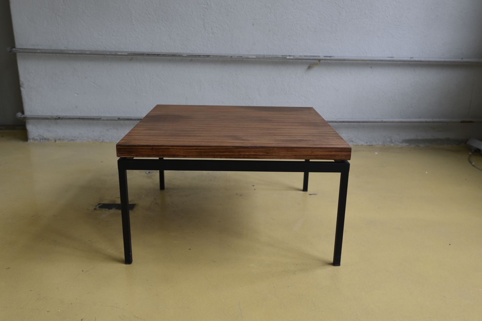 Tavoli: Designer Couchtisch Aermo Zürich – Usato da Lichtensteig venduto da UsedINStore 3