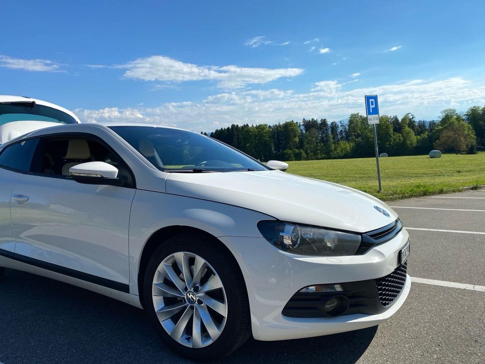 VW Scirocco 1.4 TSI Team in Candy White mit Leder Vienna