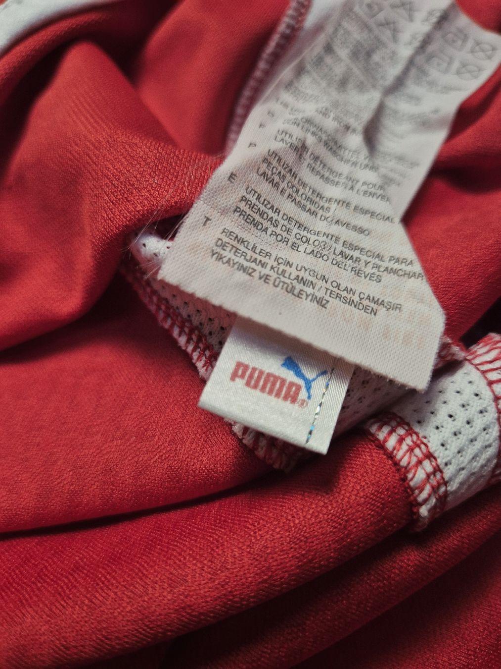Puma Canottiere & Pantaloni: Puma 2010 Schweiz Trikot Grösse M  – Usato da St. Gallen venduto da CaliSunshine 5