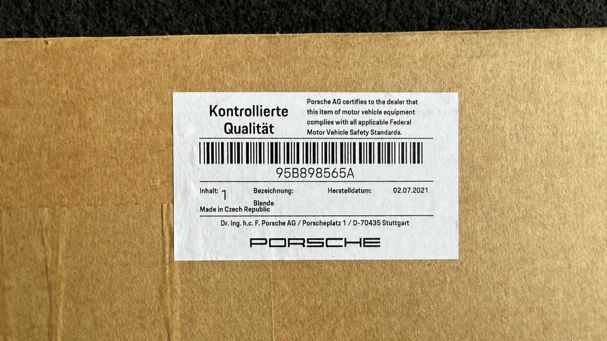 Porsche Tutti pezzi di ricambio auto: Porsche Macan Sideblades gebraucht – Usato da Steg im Tösstal venduto da Beckerbande 1