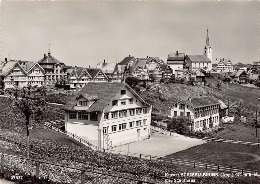 Cartoline postali: Schwellbrunn, Schulhaus, um 1955 – Usato da Frauenfeld venduto da POML