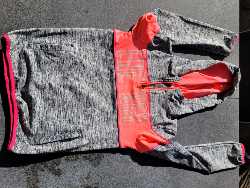 Pulls & Sweat-shirts: Hoodie, Trainer-Oberteil Gr.146/152 unisex – D'occasion à Oetwil am See par swisspeak 4