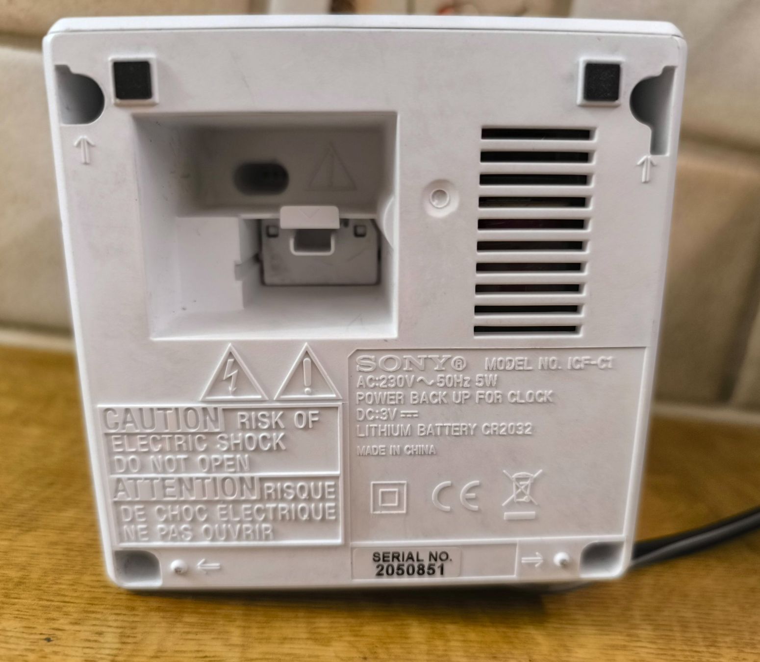 Sony Radio: Sony Radiowecker ICF-C1 / Digitaler Wecker mit FM – Usato da Gams venduto da MissTraveller 2